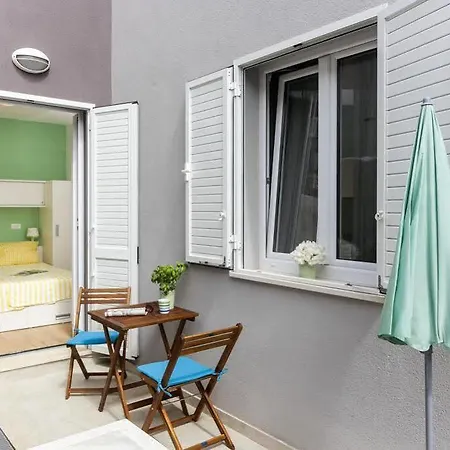 App Karmen With Privat Parking Lejlighed Poreč