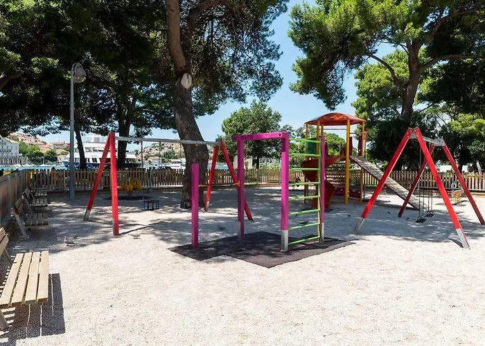 App Karmen With Privat Parking Apartman *