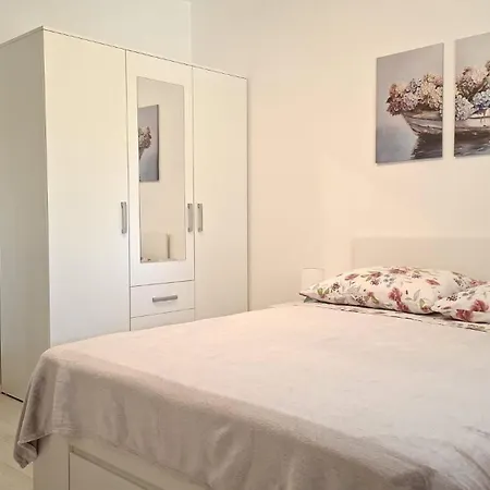 Appartement App Karmen With Privat Parking