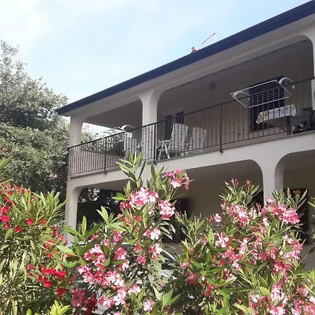 App Karmen With Privat Parking * Πόρετς