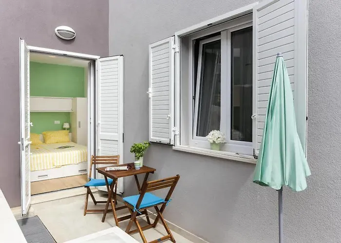 App Karmen With Privat Parking Appartement Poreč