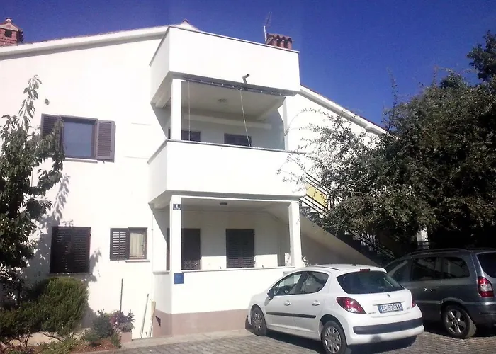 App Karmen With Privat Parking Daire